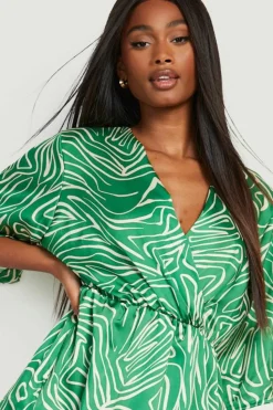 Wrap Dresses*boohoo Abstract Wrap Skater Dress green