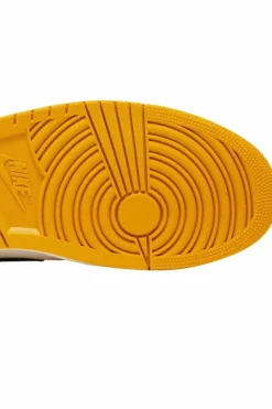 Trainers*Nike Air Jordan 1 Retro High OG High Top Sneakers Yellow