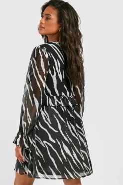 Smock Dresses|Mini Dresses*boohoo Animal Print Chiffon Smock Dress black