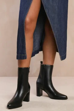 Heeled Boots|Ankle Boots*Where's That From Artic' Block Heel Ankle Boot Black