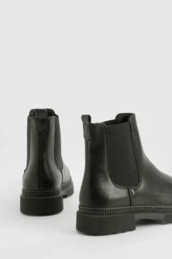 Chunky Boots|All Boots*boohoo Basic Chunky Chelsea Boots black