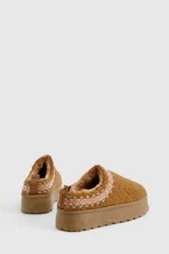 Cosy Boots*boohoo Borg Embroidered Detail Cosy Mules chestnut