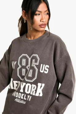 Sweatshirts|Hoodies & Sweatshirts*boohoo Brooklyn New York 86 Overdyed Oversized Sweatshirt chocolate