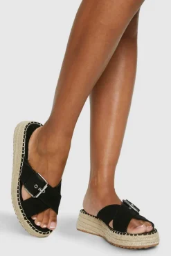 Sandals*boohoo Chunky Buckle Crossover Flatforms black
