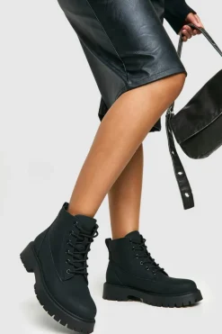 Chunky Boots|Biker Boots*boohoo Chunky Lace Up Hiker Boots black