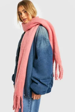 Hats & Gloves|Hats & Gloves*boohoo Chunky Oversized Fringe Scarf pink