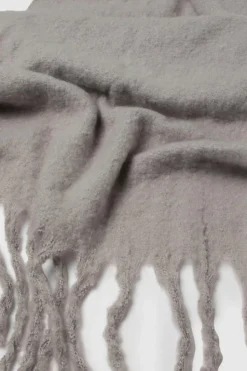 Hats & Gloves|Hats & Gloves*boohoo Chunky Oversized Fringe Scarf light grey