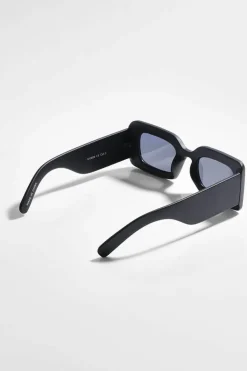 Sunglasses*boohoo Chunky Rectangle Oversized Sunglasses black