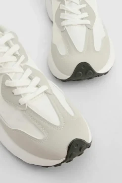 Trainers*boohoo Chunky Sole Contrast Panel Trainers white