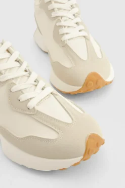 Trainers*boohoo Chunky Sole Contrast Panel Trainers beige