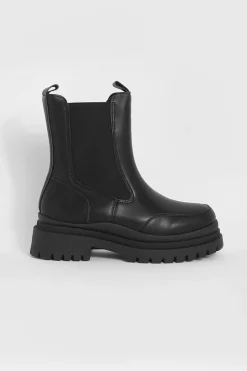 Chunky Boots|Up To 80% Off Winter Warmers*boohoo Chunky Wave Sole Chelsea Boots black