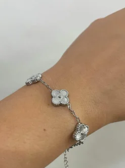 Bracelets*SVNX Clover Bracelet in Silver