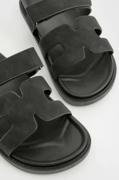 Sandals*boohoo Cut Out Detail Sliders black