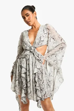 Skater Dresses|Mini Dresses*boohoo Cut Out Printed Skater Dress grey