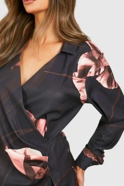 Shirt Dresses|Wrap Dresses*boohoo Dark Floral Satin Wrap Shirt Dress black