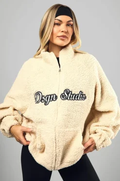 Sweatshirts|Hoodies & Sweatshirts*boohoo Dsgn Studio Applique Zip Through Borg Fleece stone
