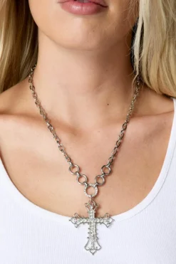 Necklaces*NastyGal Embellished Cross Necklace silver