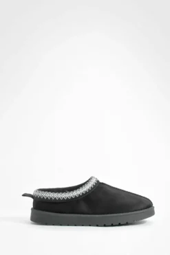Cosy Boots*boohoo Embroidered Cosy Mules black
