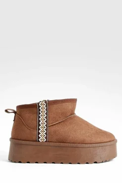 Cosy Boots*boohoo Embroidered Detail Cosy Platform Boots chocolate