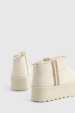 Cosy Boots|All Boots*boohoo Embroidered Detail Cosy Platform Boots cream