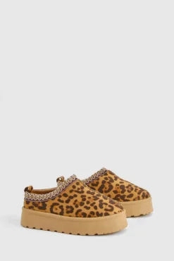 Cosy Boots*boohoo Embroidered platform Cosy Mules leopard