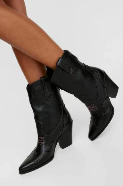 Cowboy Boots|Ankle Boots*NastyGal Faux Leather Contrast Embroidery Ankle Western Boot black