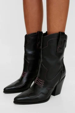 Cowboy Boots|Ankle Boots*NastyGal Faux Leather Contrast Embroidery Ankle Western Boot black