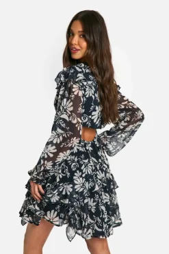 Smock Dresses*boohoo Floral Crinkle Chiffon Ruffle Smock Dress black