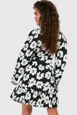 Wrap Dresses*boohoo Floral Frill Wrap Dress black