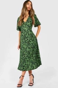 Smock Dresses|Midi Dresses*boohoo Floral Print Midi Smock Dress khaki