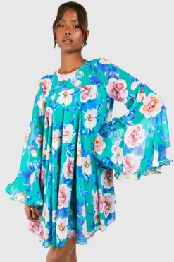 Smock Dresses*boohoo Floral Print Pleated Detail Smock Dress green