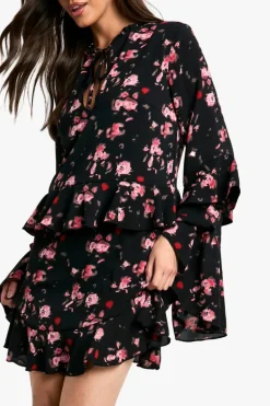 Skater Dresses|Mini Dresses*boohoo Floral Printed Long Sleeve Keyhole Detail Skater Dress black