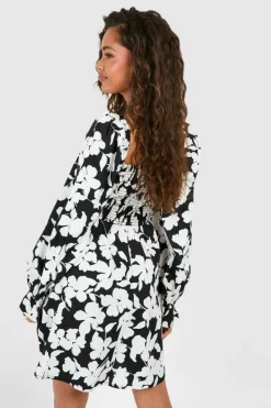 Smock Dresses*boohoo Floral Tie Front Smock Dress black