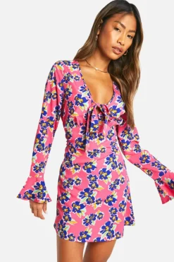 Smock Dresses*boohoo Floral Tie Front Smock Dress pink