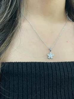 Necklaces*SVNX Flower Diamante Necklace in Silver