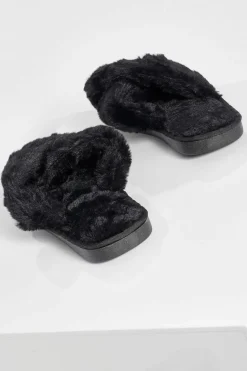 Sandals|Slippers*boohoo Fluffy Cross Front Slippers black