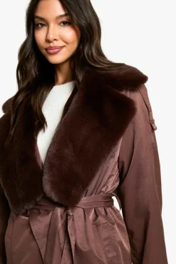 Up To 80% Off Winter Warmers|Trench Coats*boohoo Fur Trim Trench Coat chocolate