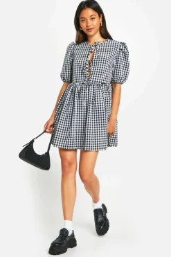 Smock Dresses*boohoo Gingham Tie Front Mini Dress black