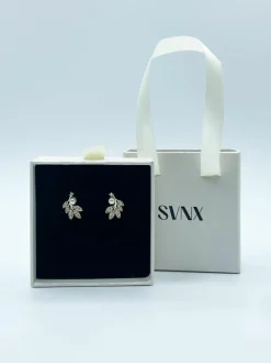 Earrings*SVNX Hanging Leaf with Pearl Earring in Gold