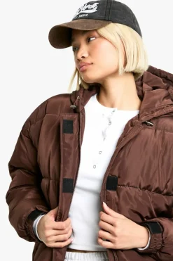 Up To 80% Off Winter Warmers|Puffer Jackets*boohoo Hooded Puffer Jacket chocolate