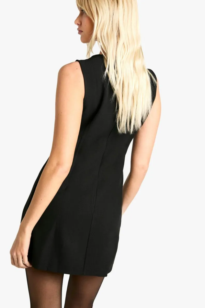 Skater Dresses|Suits & Tailoring*boohoo Keyhole Pleated Tailored Mini Dress black