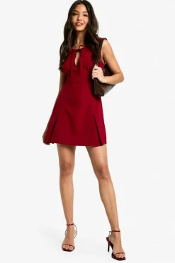 Skater Dresses|Suits & Tailoring*boohoo Keyhole Pleated Tailored Mini Dress berry