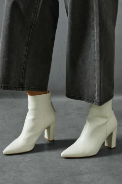 Heeled Boots|Ankle Boots*MissPap Leather Look Block Heel Pointed Ankle Boots white