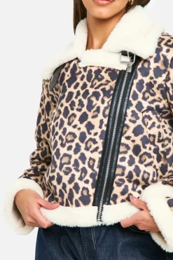 Up To 80% Off Winter Warmers|Aviator Jackets*boohoo Print Cropped Aviator Jacket leopard