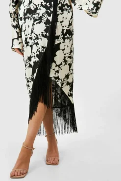 Wrap Dresses*boohoo Maternity Floral Print Tassel Hem Wrap Dress black
