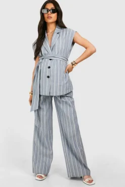 Up To 80% Off Winter Warmers|Blazers*boohoo Maternity Stripe Sleeveless Belted Blazer blue