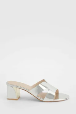 Sandals|Heels*boohoo Metallic Cut Out Detail Block Heeled Mules silver