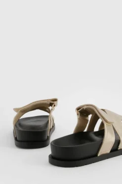 Sandals*boohoo Metallic Cut Out Detail Sandals gold