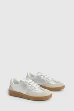 Trainers*boohoo Metallic Panel Gum Sole Trainers silver