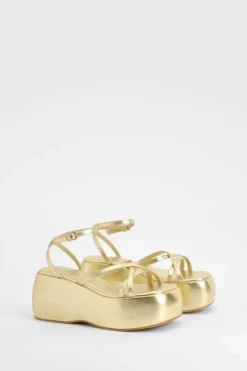 Sandals*boohoo Metallic Strappy Cross Front Flatform gold